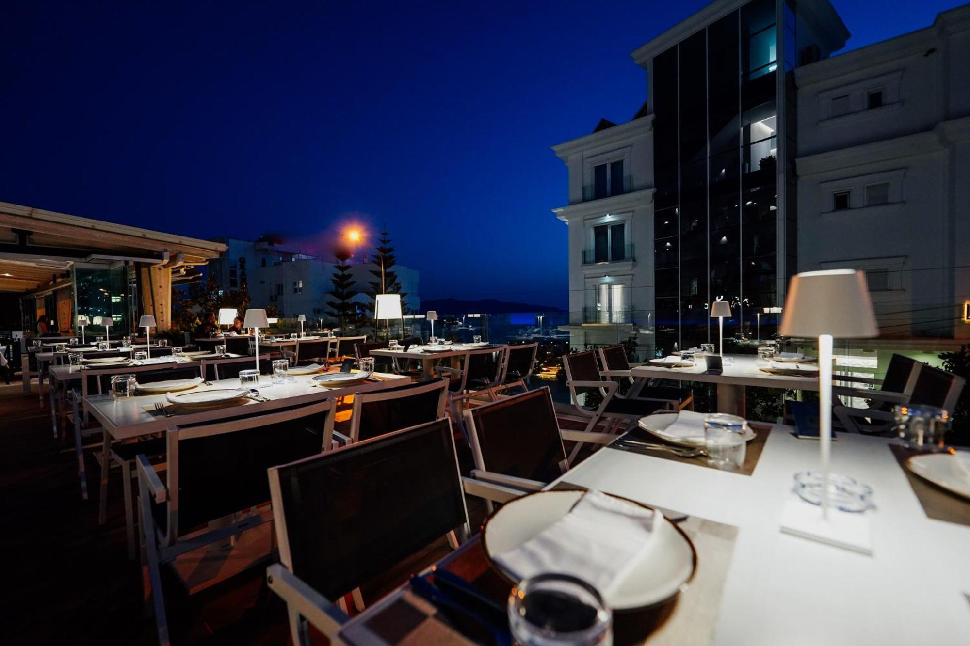 Hotel Agimi Саранда Экстерьер фото