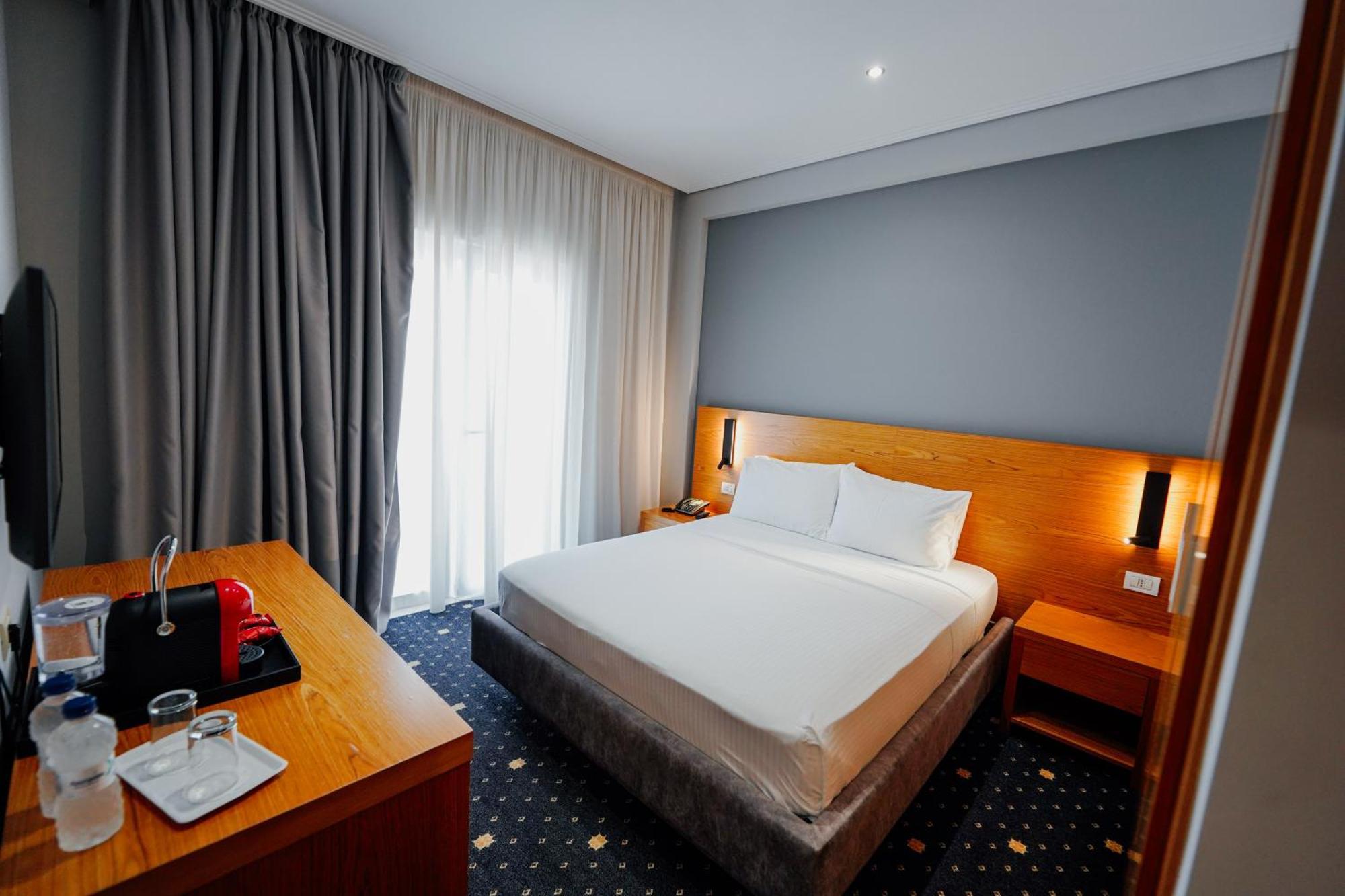 Hotel Agimi Саранда Экстерьер фото