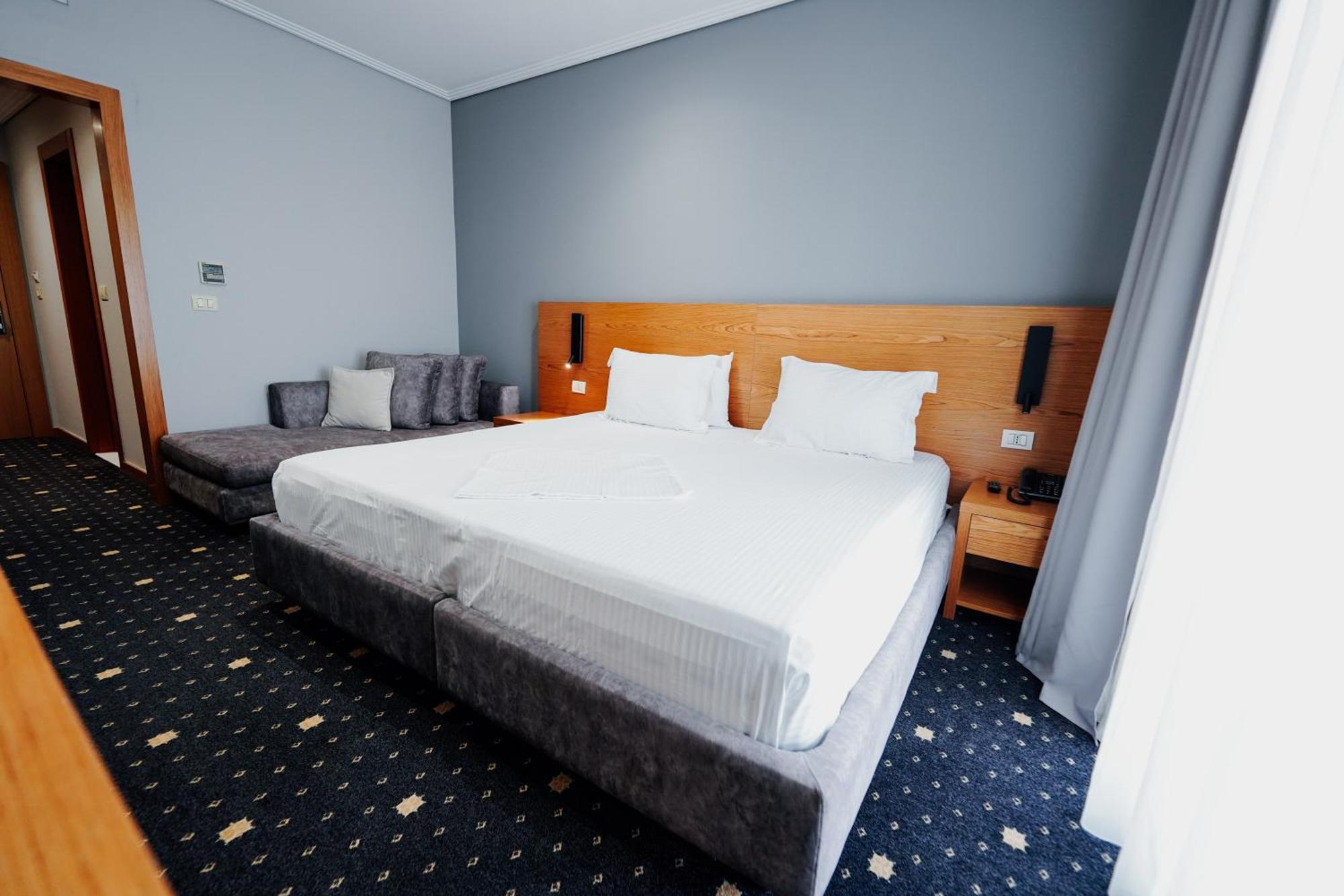 Hotel Agimi Саранда Экстерьер фото
