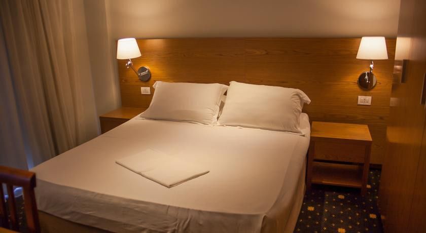 Hotel Agimi Саранда Экстерьер фото